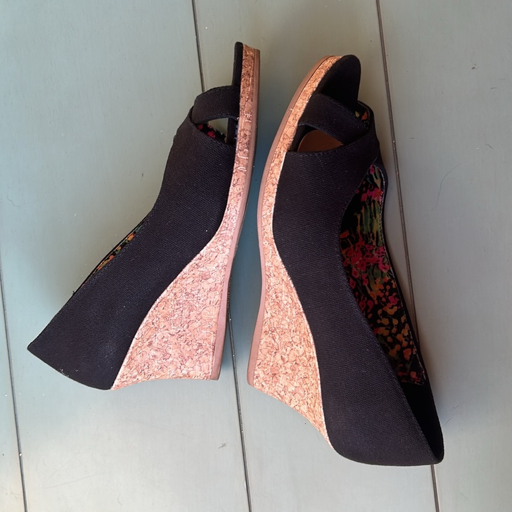 Dexflex Comfort Caitlyn Comfort Wedge Sandals Sz 8W - Picture 10 of 14